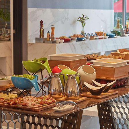 Novotel Suites Manila At Acqua Mandaluyong Luaran gambar