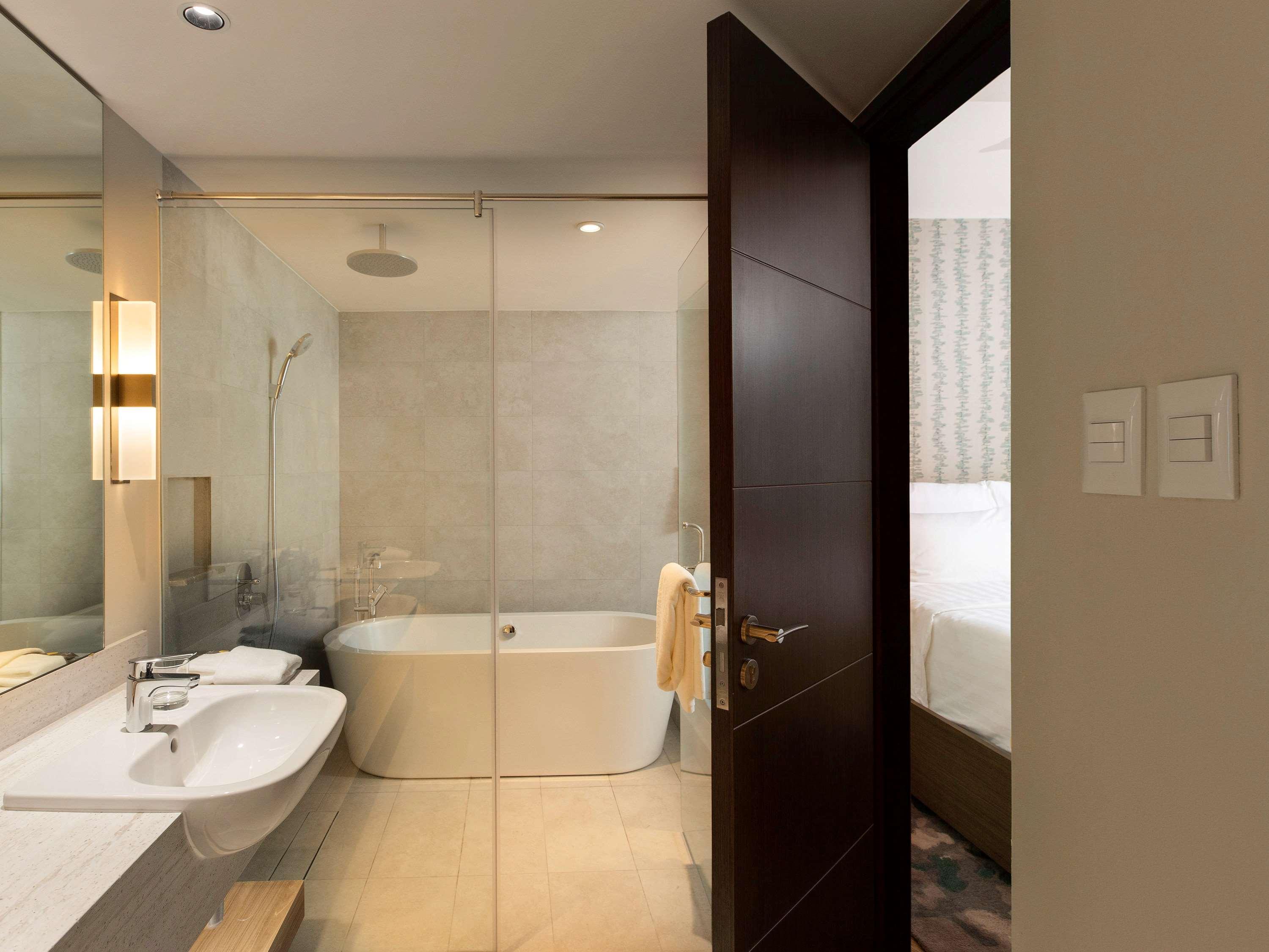 Novotel Suites Manila At Acqua Mandaluyong Luaran gambar