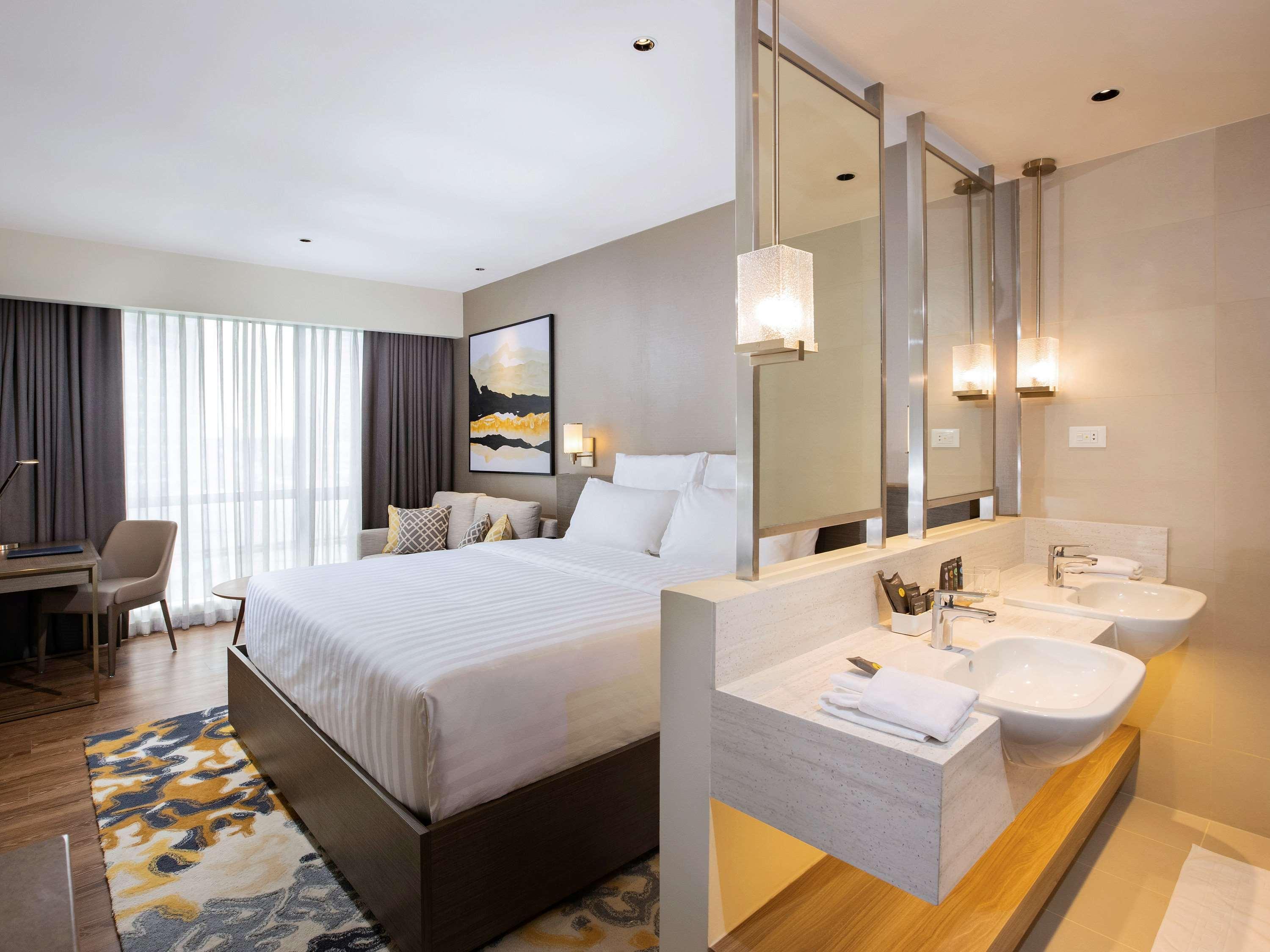 Novotel Suites Manila At Acqua Mandaluyong Luaran gambar