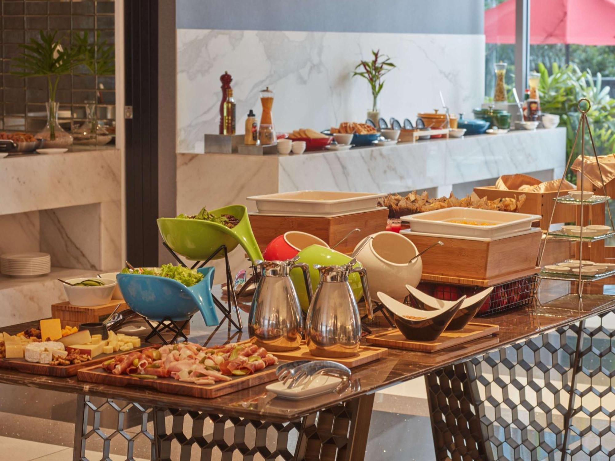 Novotel Suites Manila At Acqua Mandaluyong Luaran gambar