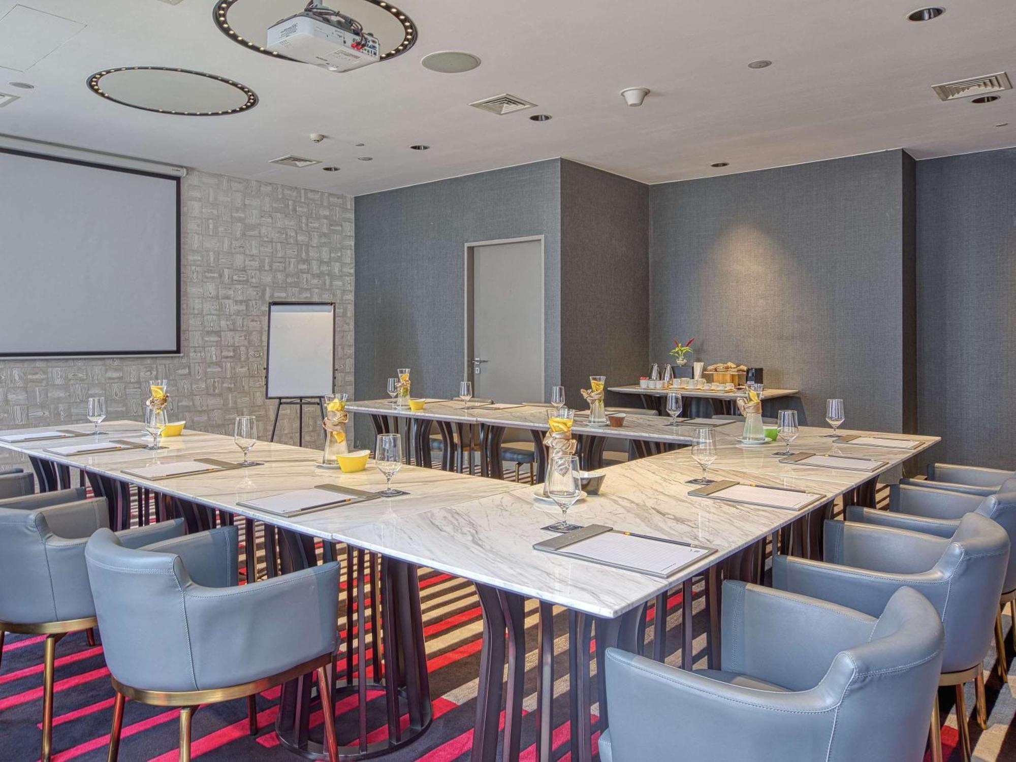 Novotel Suites Manila At Acqua Mandaluyong Luaran gambar
