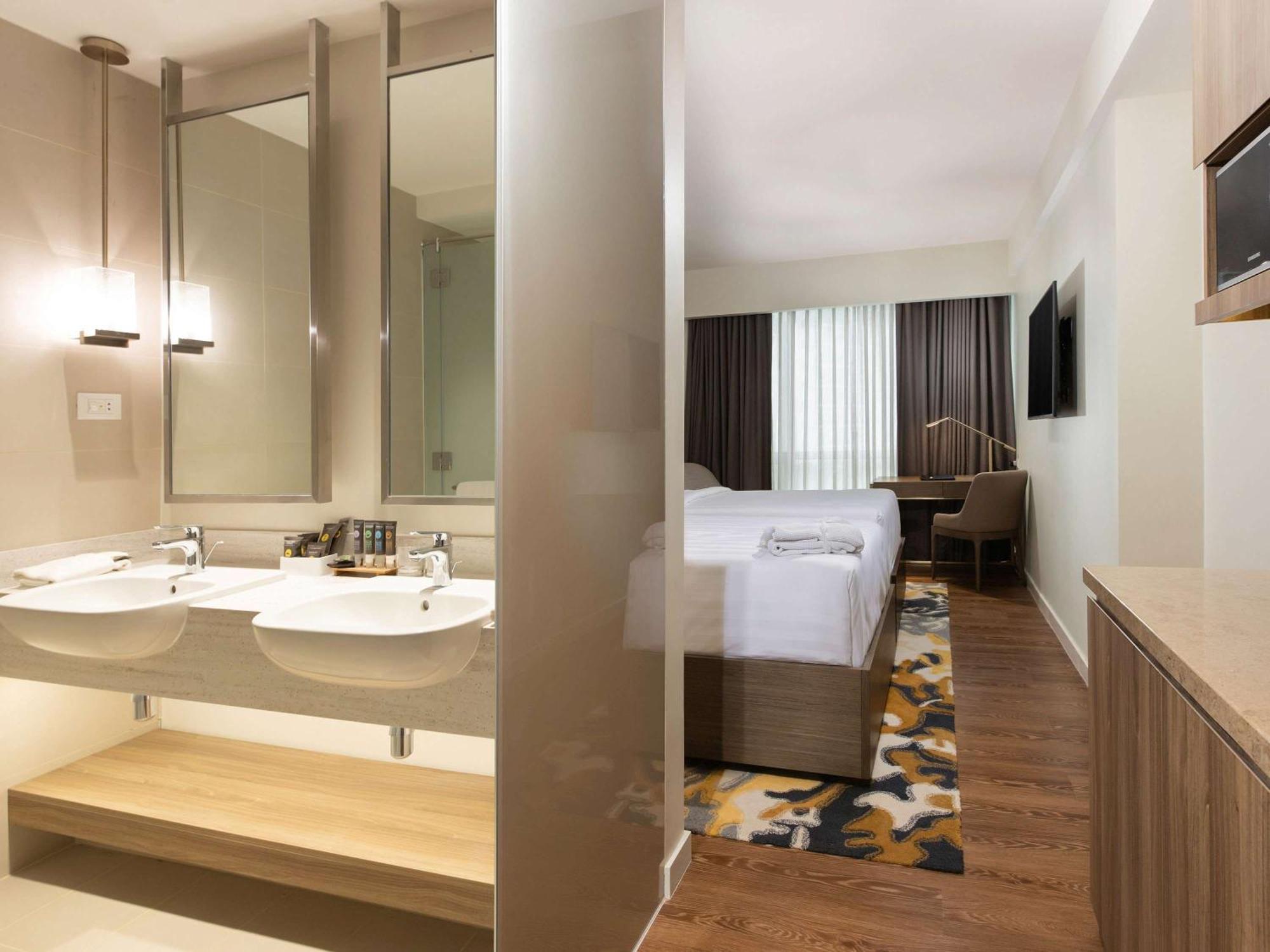 Novotel Suites Manila At Acqua Mandaluyong Luaran gambar